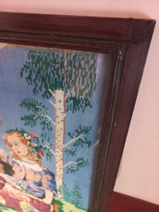 Вишита картина. Дівчина з оленем. 55 × 70 см