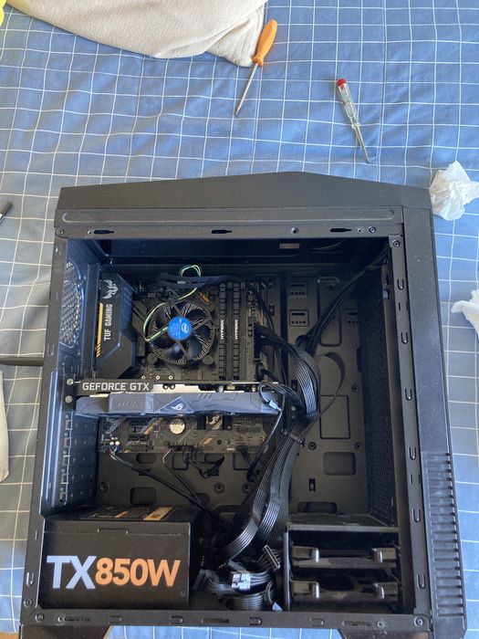 Computador Torre + Monitor