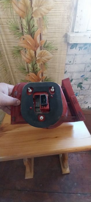 Фонарь правий пасат б6 седан