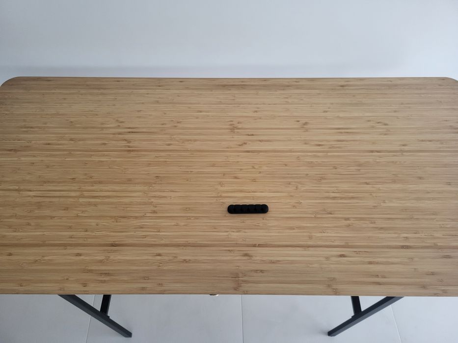 Secretaria com ou sem pés