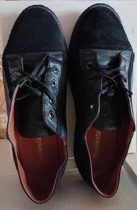 Туфли, мокасины, кеды женские кожаные.