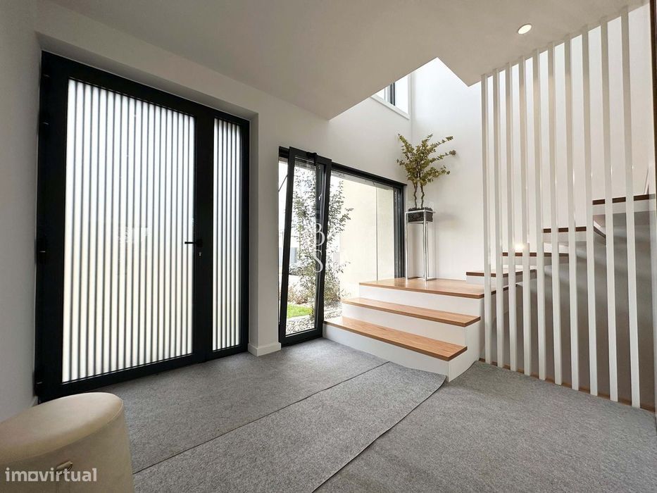 Moradia T3 com 3 Suítes em Palmeira Braga