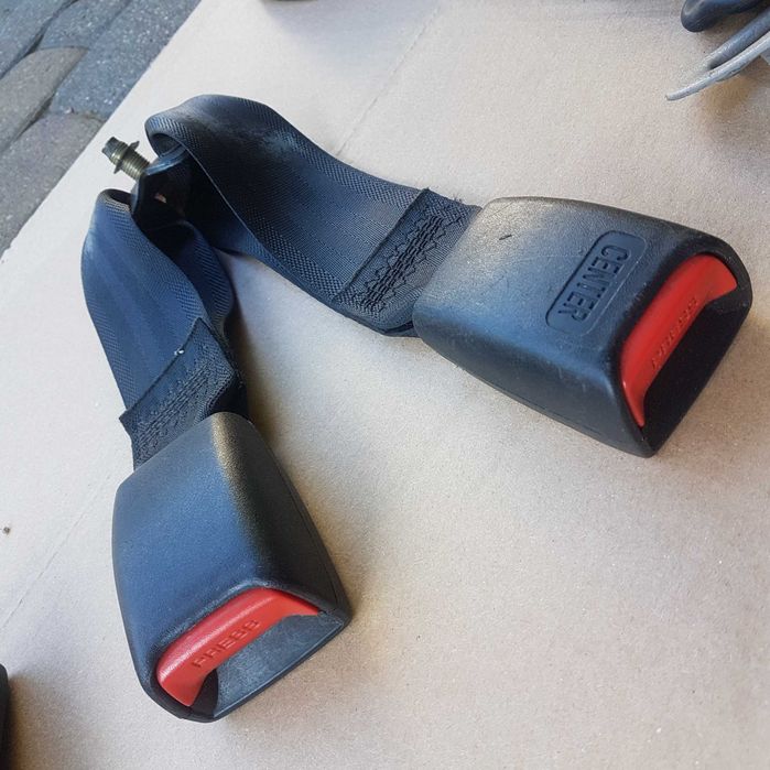 pas pasy zapinka wpinka klamra pasa tył tylne lanos nubira nexia