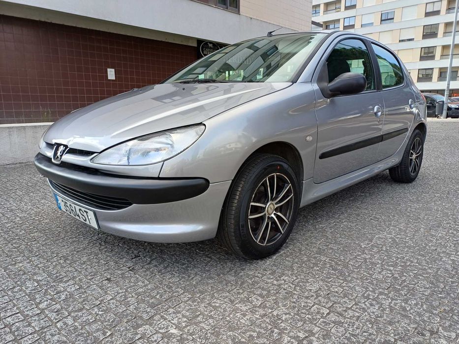 Peugeot 206 1.1 gasolina impecável