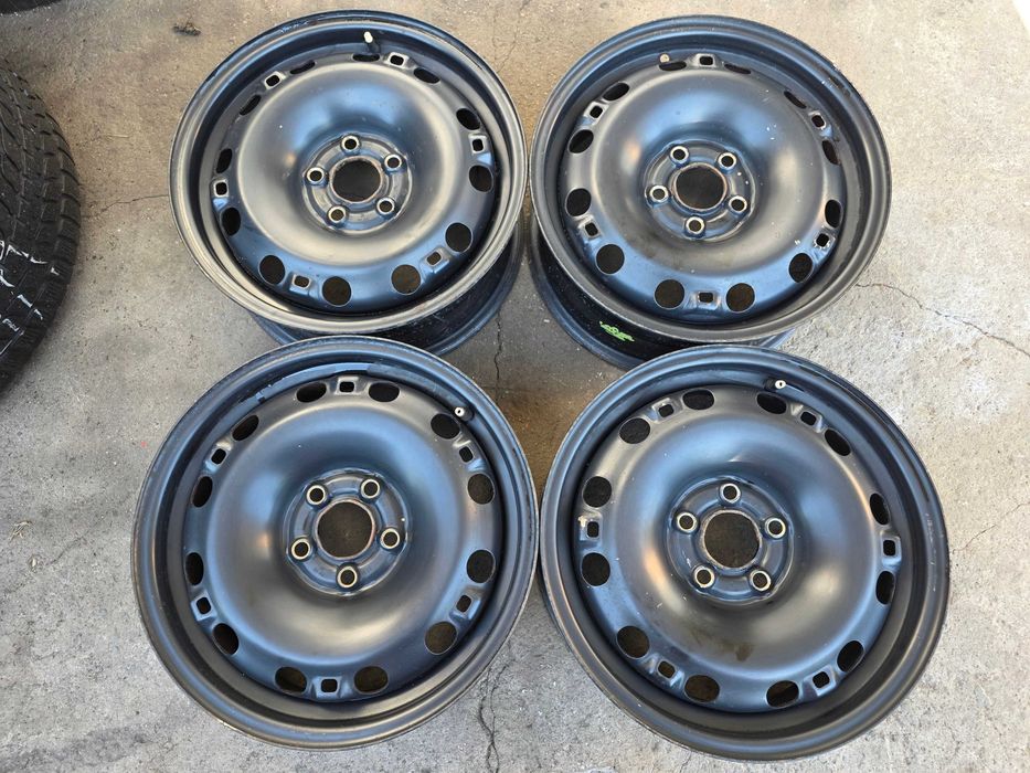 Oryginalne felgi stalowe VW 15" 5x100x57,1 ET 38 Golf IV Skoda Fabia