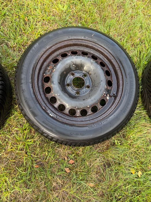 Opony zimowe z felgami Michelin Alpin 5 (205/55/16)
