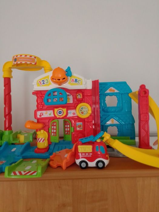 V-tech Пожежна станцiя, пожарная станция, пожарная машина,  от 2 до