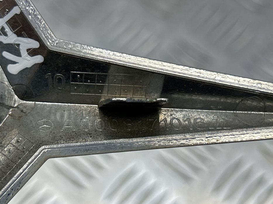 Эмблема решетки радиатора A0008171016 для Mercedes Benz X156 GLA-Klass