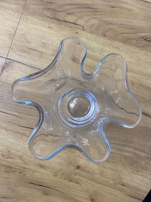 Solidny szklany wazon na kwiaty 24 cm