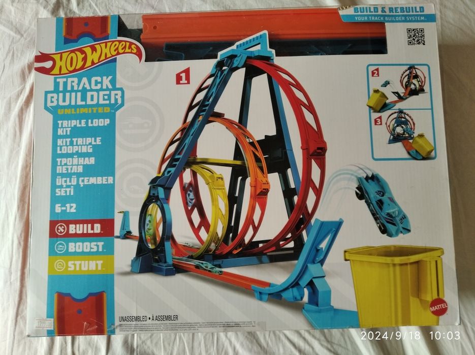 Продам  набір  HOTWHEELS