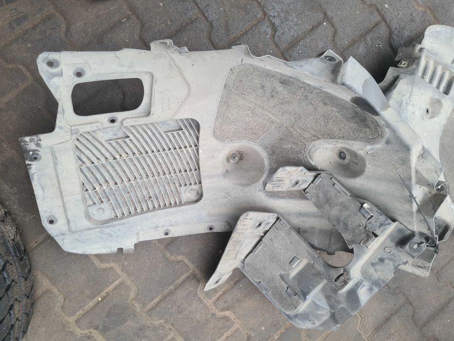 BMW X5 G05 3.0d nadkole przednie prawe kompletne 20r