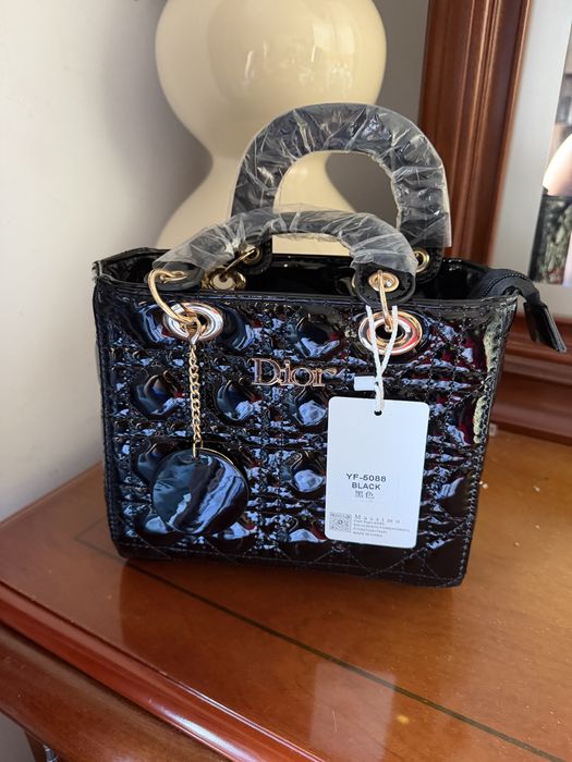 Mala de mulher da dior