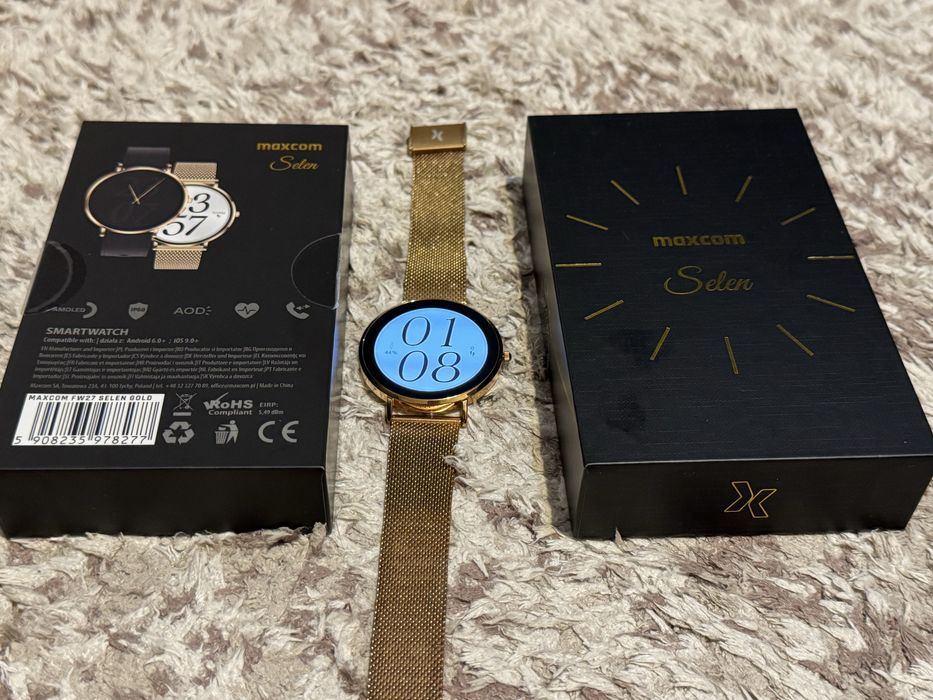 Smartwatch Maxcom FW27 Selen Gold na złotej bransolecie mesh.