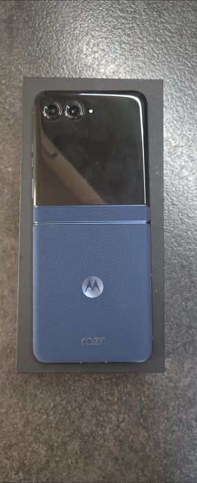 Motorola razr 60