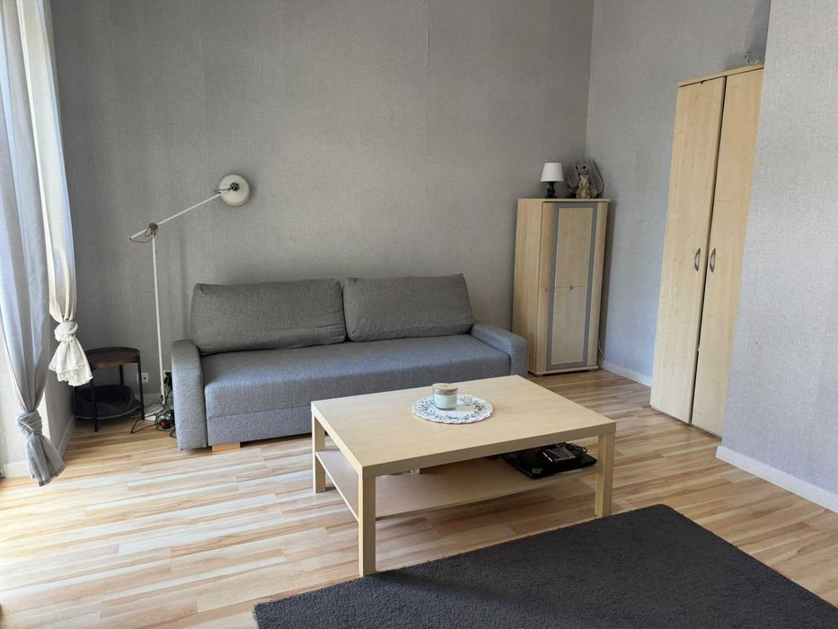 Wynajmę dużą kawalerkę 42m w centrum Stargardu