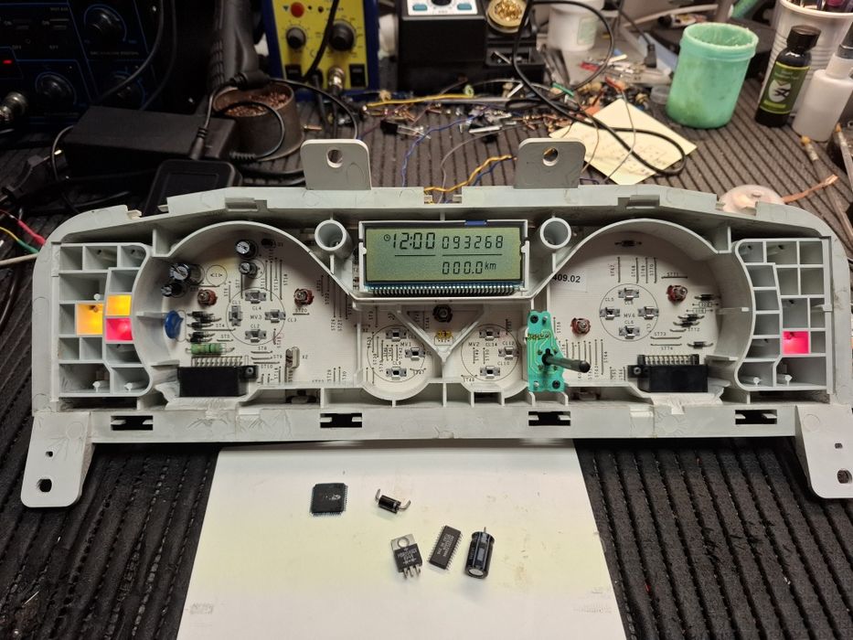 Nissan Terrano reparação quadrantes  painel de instrumentos.