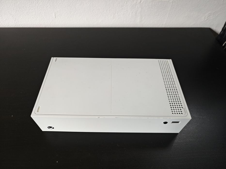 XBOX SERIES S (Para Peças ou Reparação)