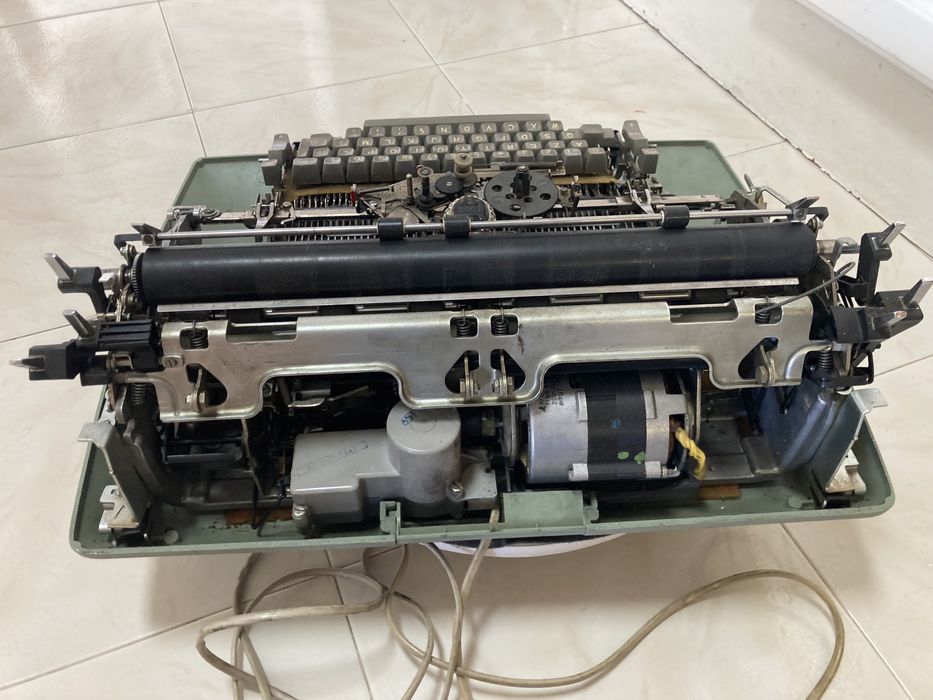IBM Selectric typewriter (não funciona)