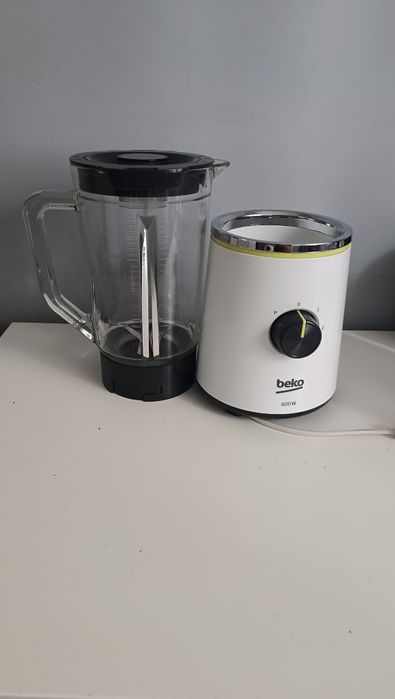 Blender Kielichowym Beko tbn7602w