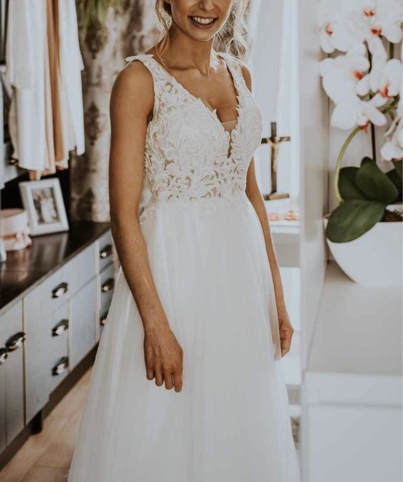 Śliczna Suknia Ślubna ,A, 34-36