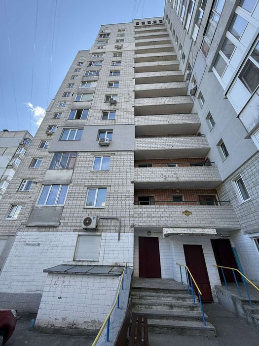 Продам квартиру в центрі міста