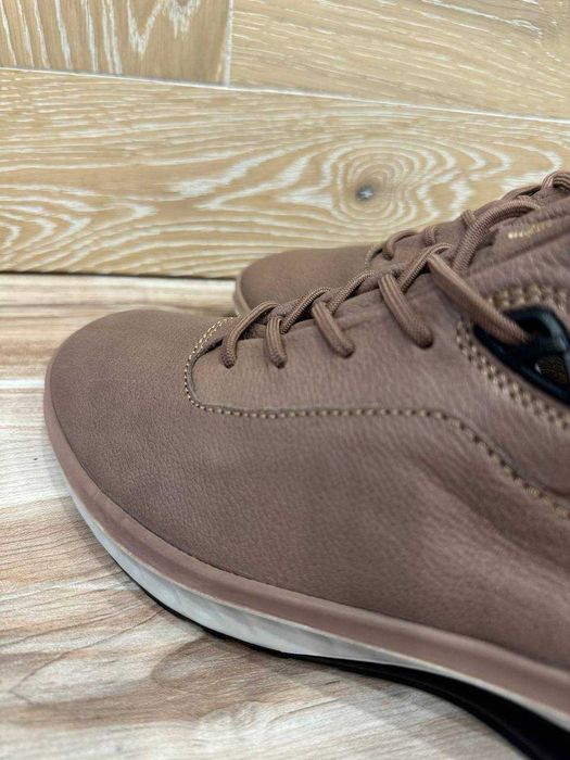 Шкіряні кросівки Ecco оригінал (39)