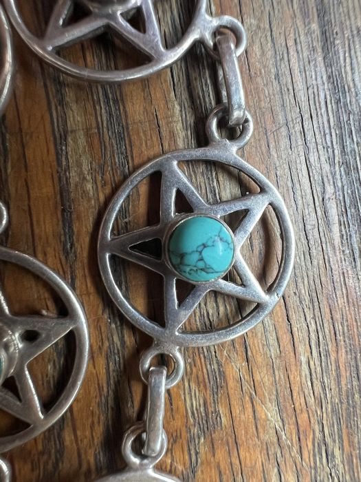 Srebrna branzoletka z howitem