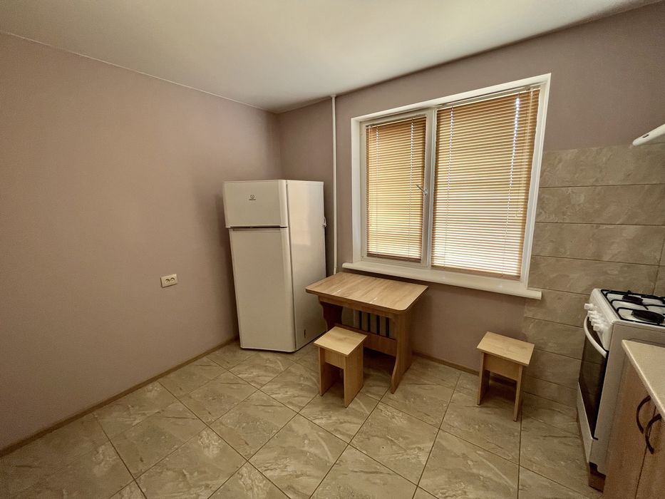 Довгострокова оренда 1 к.к. пр. Центральний на 3 Слобідській