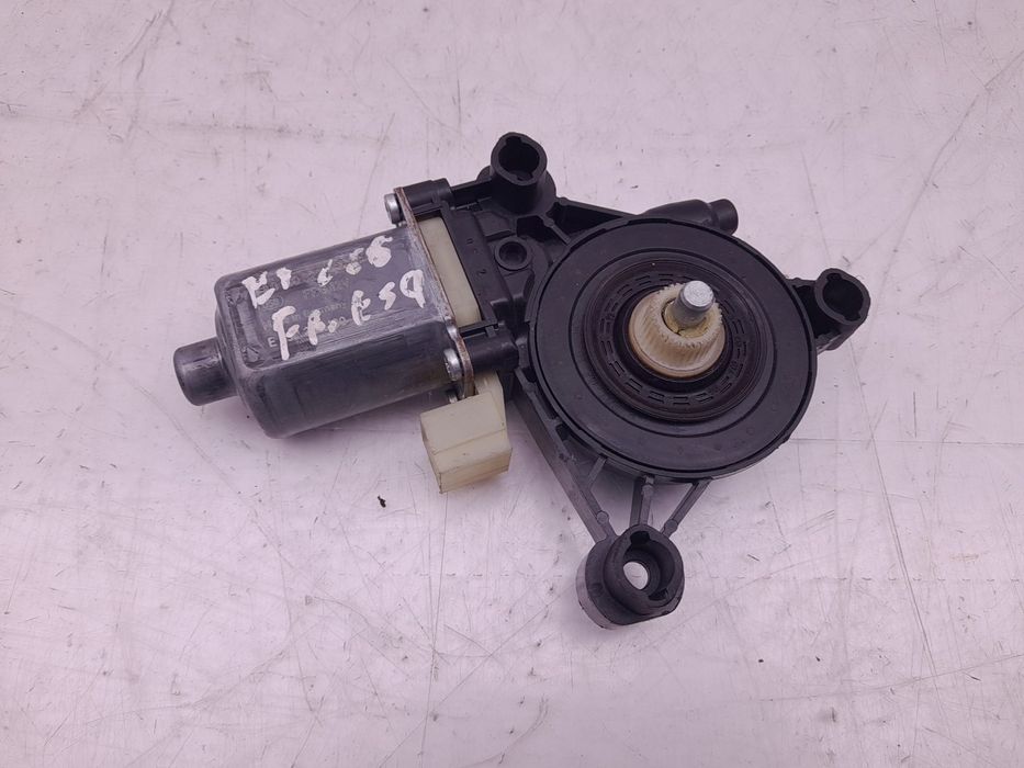 Motor vidro frente esquerdo AUDI A3 Sportback (8VA, 8VF)
