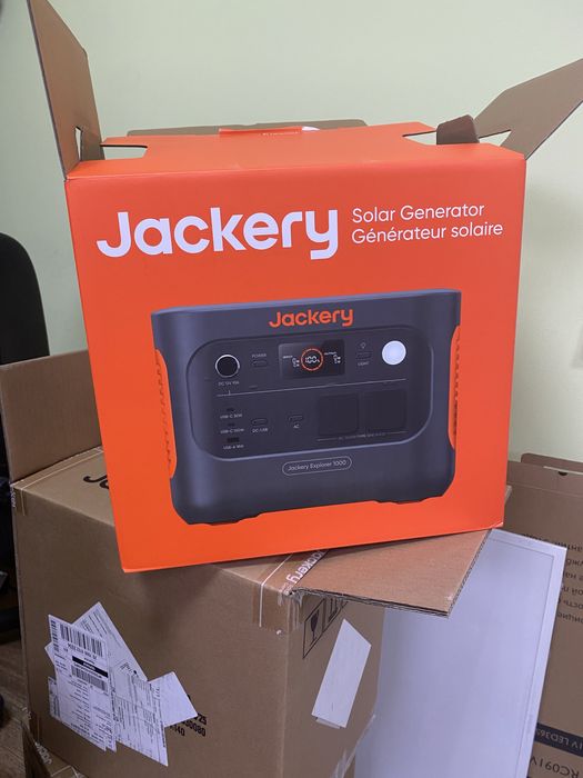 Зарядна станція Jackery Explorer 1000 V2