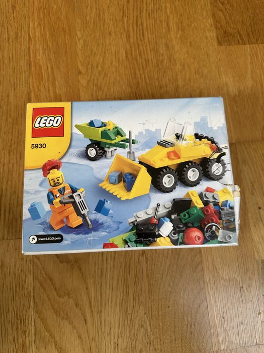 LEGO 5930 Road Construction