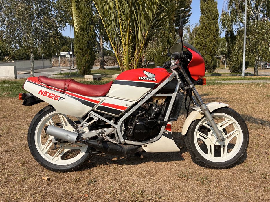 Honda NS125F 2 tempos, com 14mil klm VALOR ATE DIA 16