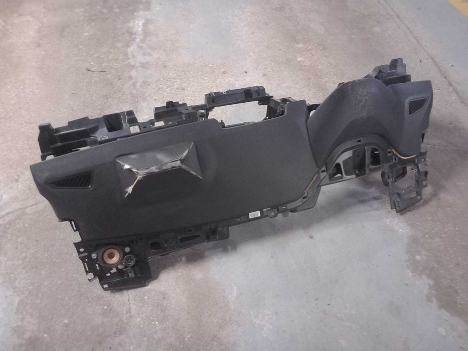 Konsola airbag corolla e21 po wystrzale komplet pasy