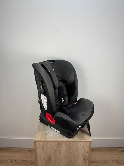Fotelik samochodowy Joie Bold R 9-36kg