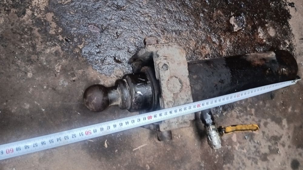 Siłownik hydrauliczny używany