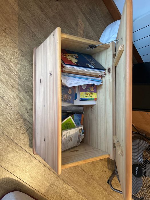 Baú em madeira virgem