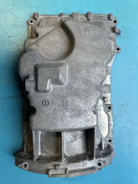 Поддон двигателя Mazda 6 GH 2008 г. 2.0 бензин