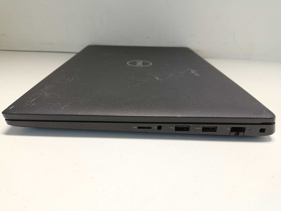 Dell Latitude 3520 15.6" i3-1115G4 8Gb 128Gb SSD.