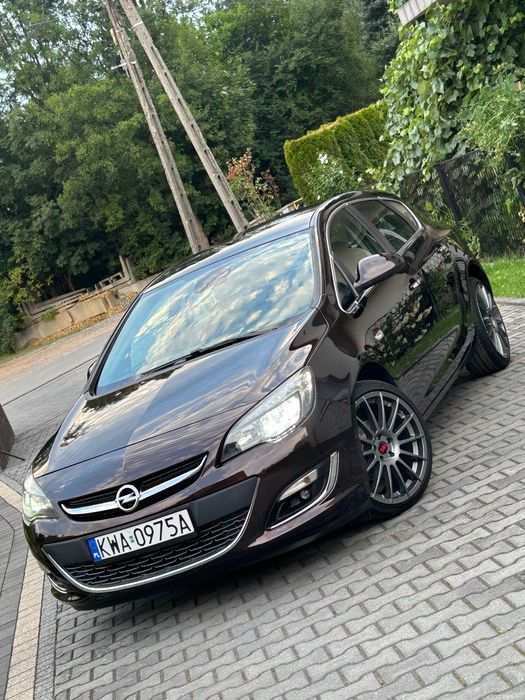 Opel Astra J 2013  1.4 Turbo 140KM