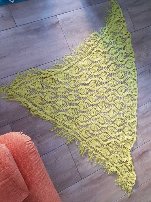 Chusta handmade żółta