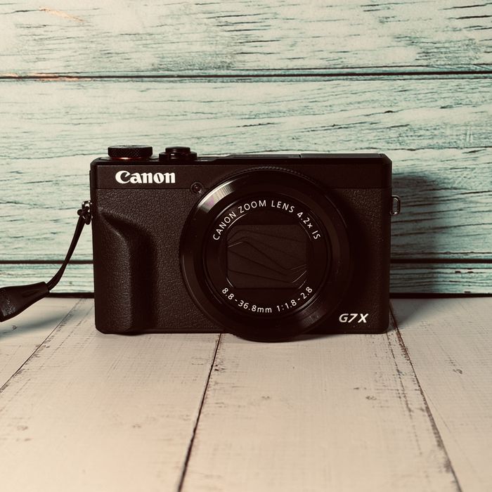 Canon G7X Mark III