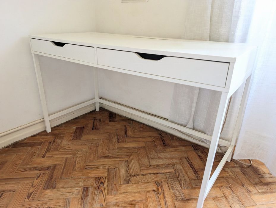 Conjunto: Secretária IKEA ALEX + Cadeira de Escritório ACTIVE