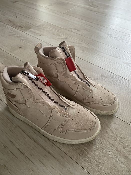 Nike  кросівки жіночі