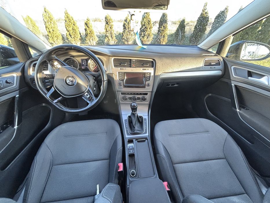 Volkswagen Golf VII
