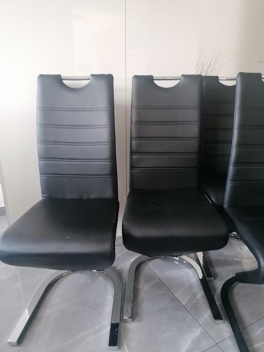 Krzesła do renowacji