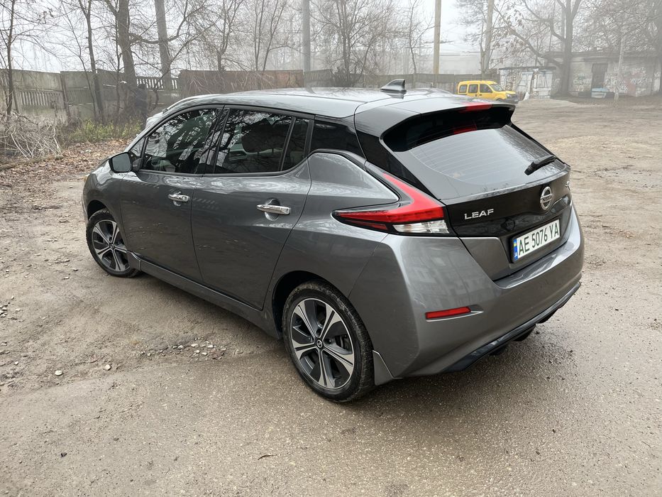 АРЕНДА. Ниссан Лиф2. 62квт. Полная комплектация. 2018г.