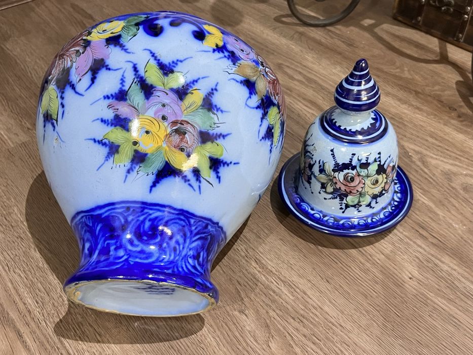 Lindo vaso Alcobaça pintado a mão.Grande.