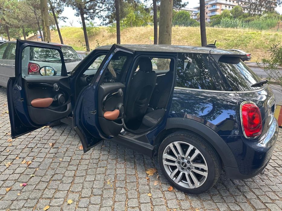 MINI 5-Door Cooper D Automatic Seven511069441900554243