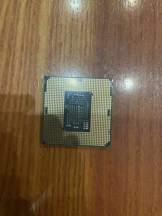 Процесор Intel Core i3-8100 3.60GHz