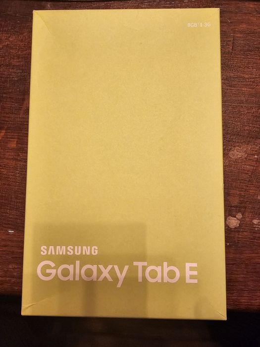 Планшет Samsung galaxy tab E